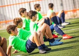 AIP Spanisch und Fussballteam